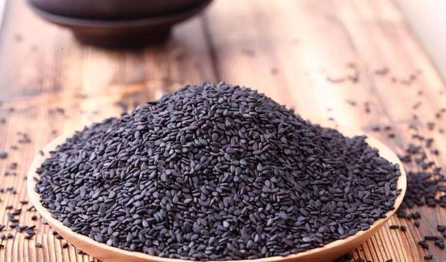 黑芝麻丸|建议中老年:入秋少吃肉,若不差钱常吃这5种食物,营养高好吸收