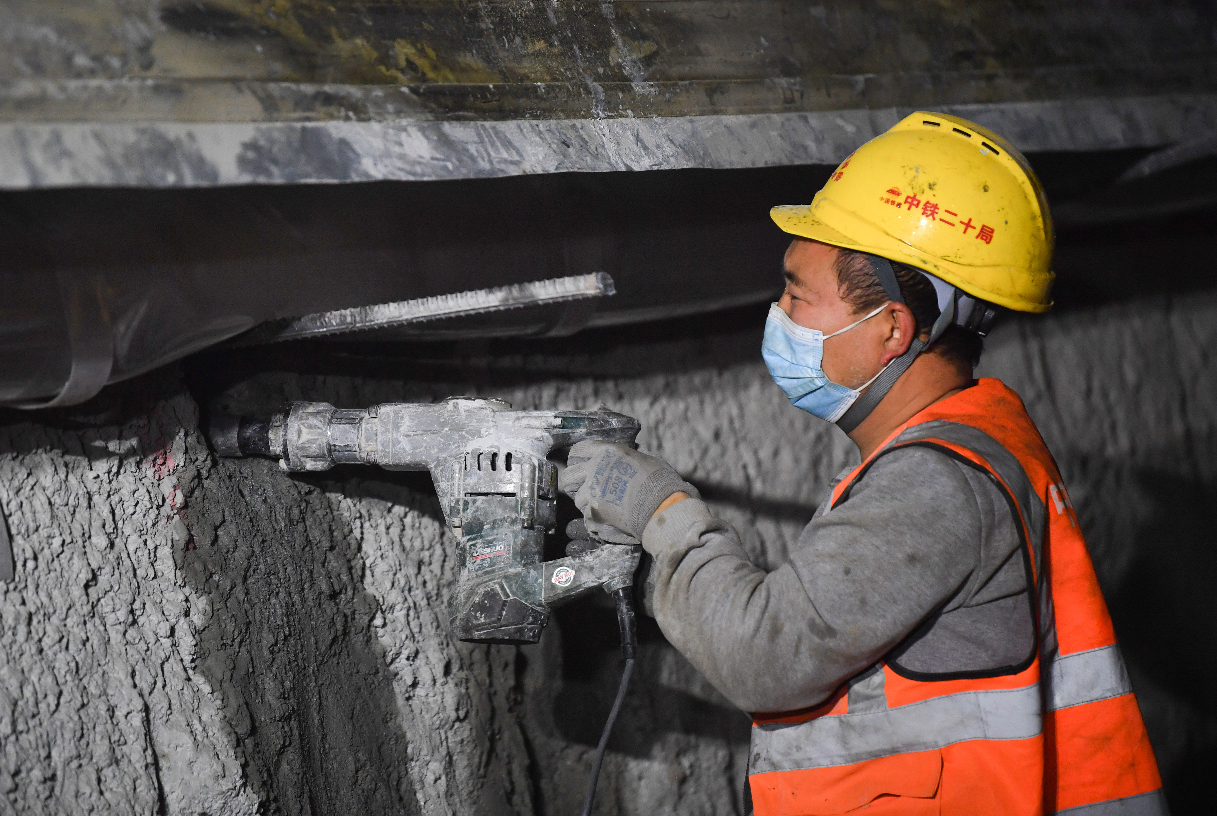 西十高铁开年建设再提速