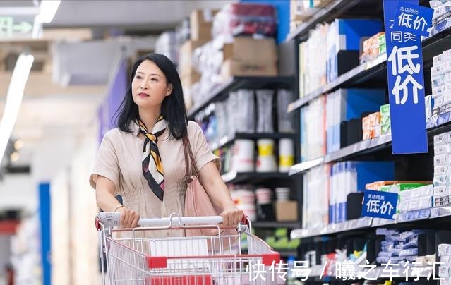 建议女人：逛超市遇到3样生活用品，别手软！虽然便宜但真心好用