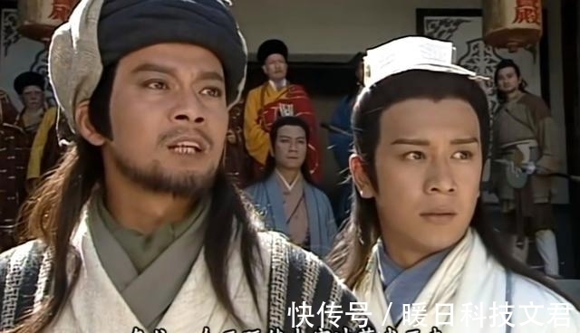 萧峰!金庸为了成全乔峰,特意让他避开这个高手,否则乔峰战神之名不保