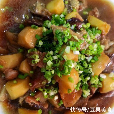 冬瓜|教你做灵魂炖鸡块，好吃不腻，每次做的都不够吃
