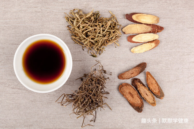 归脾丸|调理脾胃,归脾丸和补中益气丸,用哪个更好中医给出建议