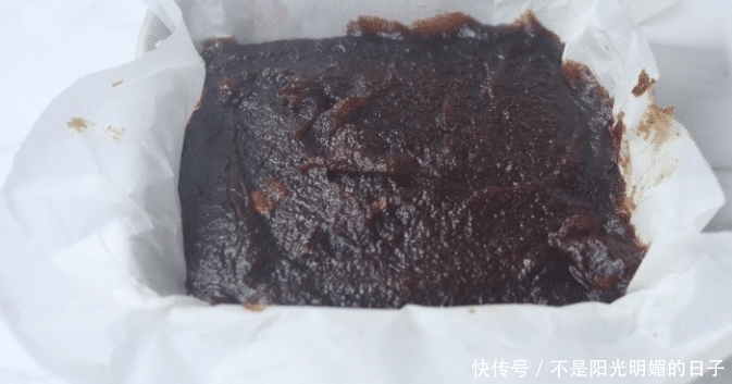 紅糖|夏天，女人別忘給自己準(zhǔn)備這零食，每天早上吃2塊，安穩(wěn)過夏天