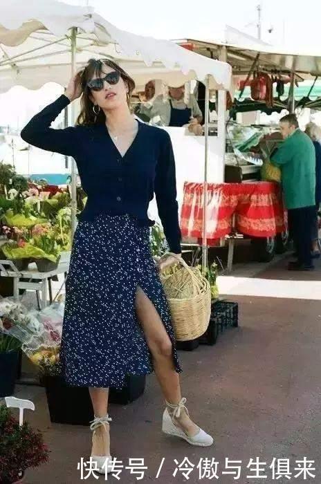 建议每个中年女人都学,极简法式优雅穿搭,这才是终极穿衣目标