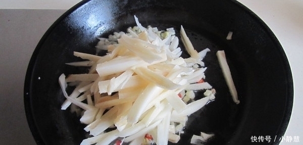 豆角|80%的人都不知道豆角和它是绝配，每天炒一盘，营养美味还排毒