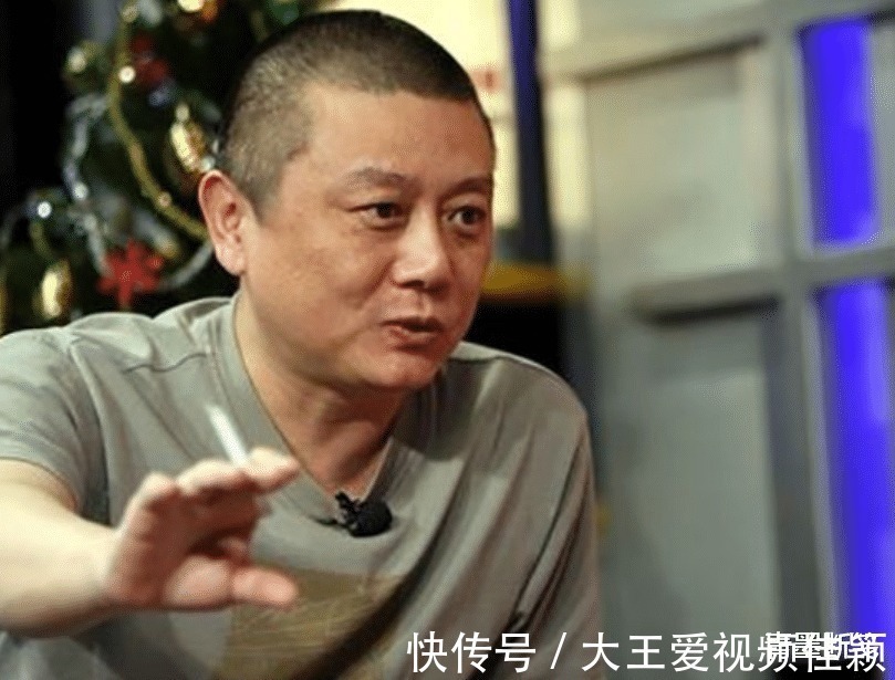 余秋雨@王朔评余秋雨他不应该成为一个作家,甚至算是低配版的席慕容