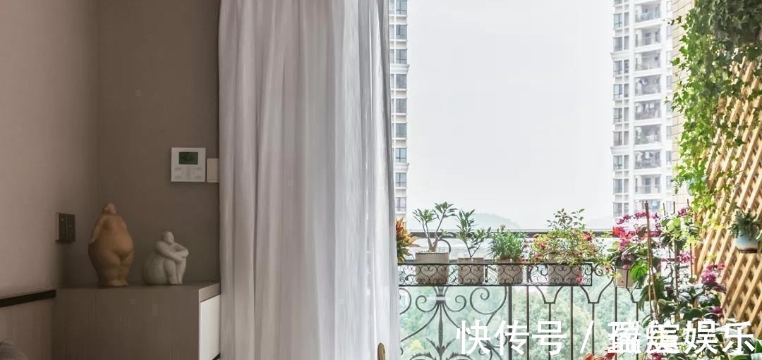 客餐厅|206平轻奢大宅,一进屋就被吸引了每寸空间都散发着优雅气息