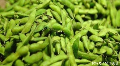 夏季吃水煮毛豆,补钙补钾营养丰富,学会三个步骤,煮出碧绿颜色