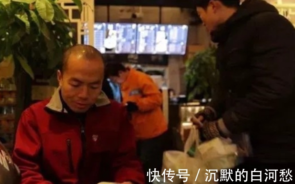 诗词&外卖员雷海为:诗词大会击败北大硕士夺冠后,拒绝商演和百万年薪