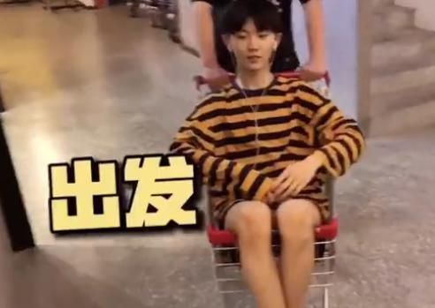 馬嘉祺亮相TNT團綜，自我介紹亮點十足，粉絲卻祈求別上熱搜