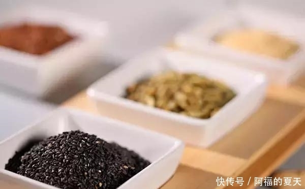  强效食补|排毒又润肺，这些食物您知道吗？收了吧！上火不愁！