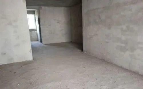 售楼小姐|买房选毛坯房还是精装房划算?被开除售楼小姐透露,懊悔知道晚了