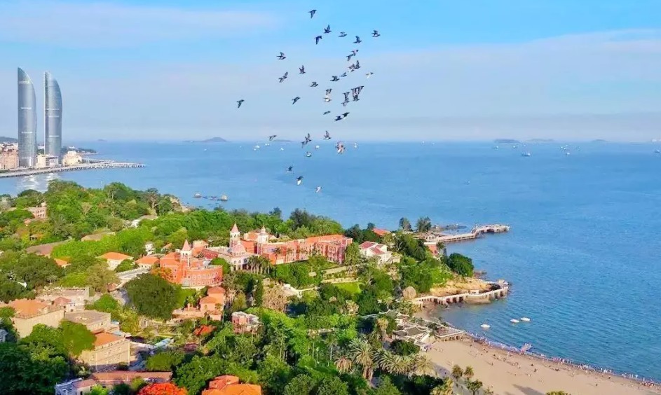 好玩|国内适合学生党去的五大城市,好玩还不贵,去打卡祖国的大好山河