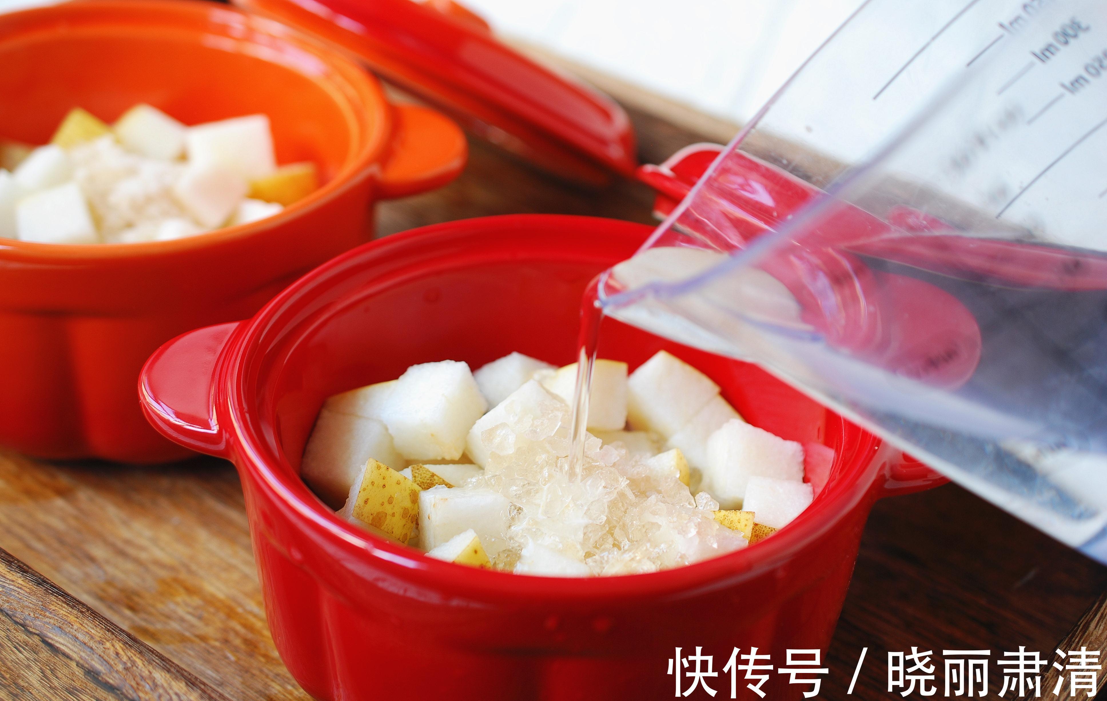 冰糖银耳雪梨汤|天冷了,给家人做道汤,清肺滋补不上火,女性多喝好处真多