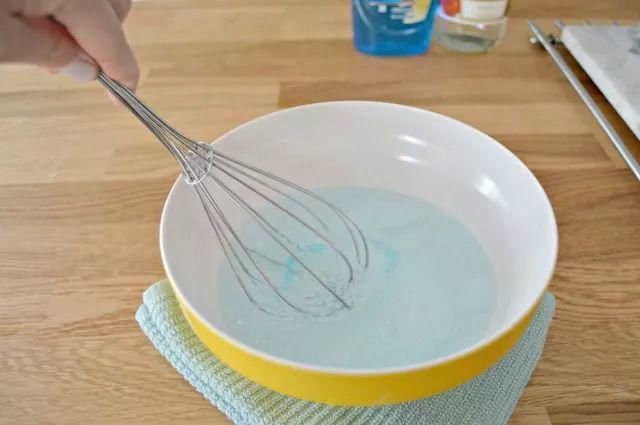 墙壁脏了不用重新粉刷,学会这几招,洁白如新~