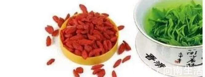 中老年人|原来枸杞不能随便泡水喝,4种情况下,相当于给身体喂毒,要记牢