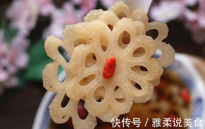 秋天要多吃莲藕,教你简单做法,不炖不凉拌,面如桃花好入秋