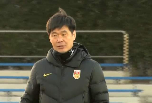 国足|争议!李霄鹏赛前要求国脚3个“对得起”:却丝毫没提球迷!