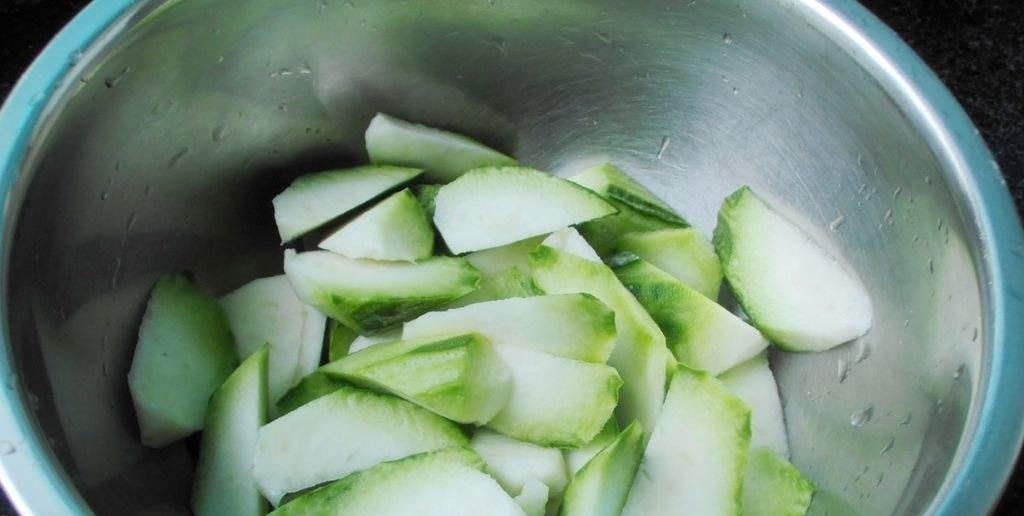 油腻食物|减肥“狠菜”不是冬瓜,而是它,简单煮一煮,甩掉赘肉瘦出小蛮腰