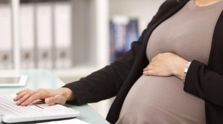 辞职|孕期“直接辞职”和继续工作,有哪些不同感受?准妈妈谨慎选择