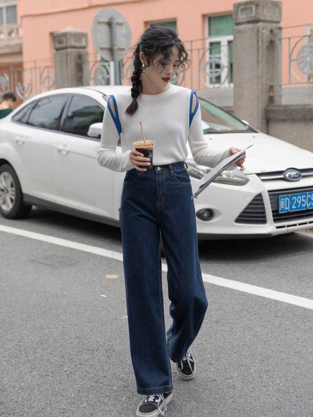 小个子|小个子女生就该这样穿,短袖T恤搭配高腰阔腿裤,显高还显瘦