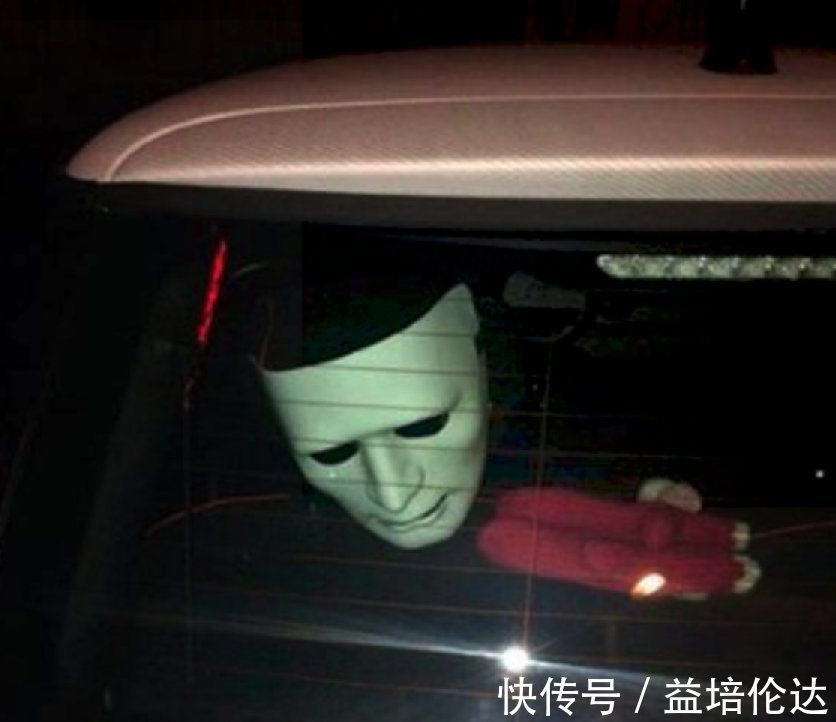 小姐姐|“画家会不会画人体,这都畸形了”哈哈哈哈胸骨严重前倾!!!!