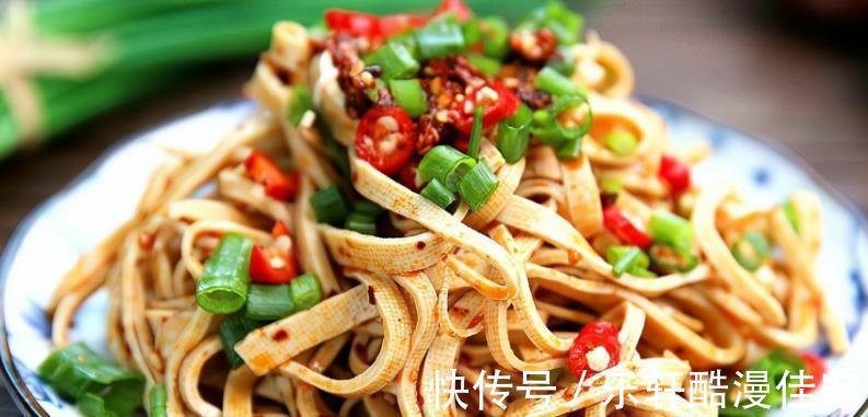 降温|凉拌豆腐皮，掌握一个技巧，筋道不腥，清爽可口，适合三伏天