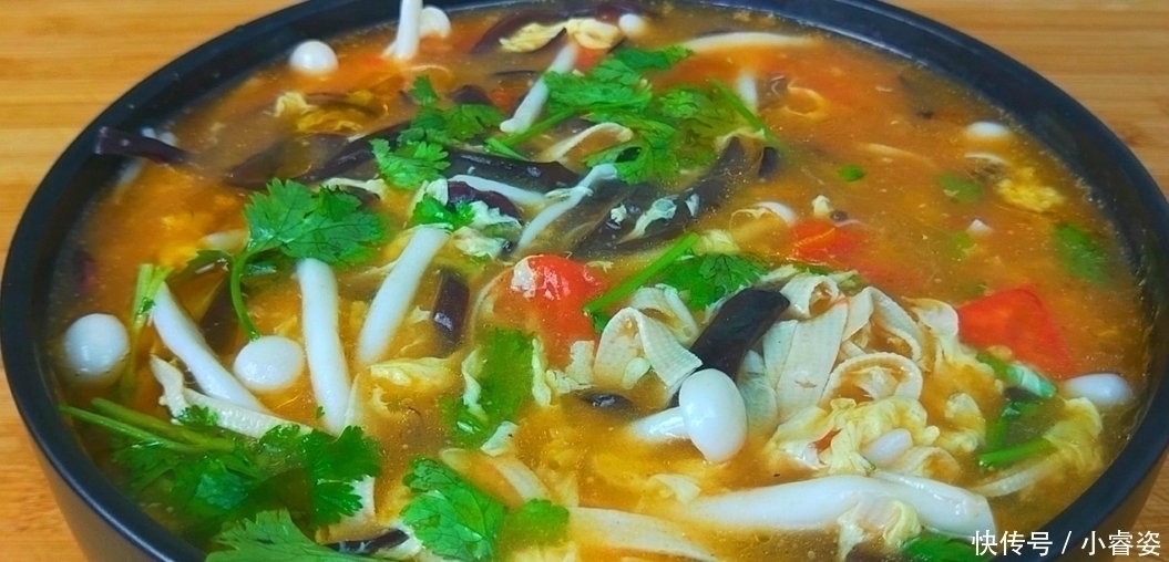 西红柿|夏天要多喝这个汤,8元能做一大锅,开胃又营养,上桌连汁都不剩