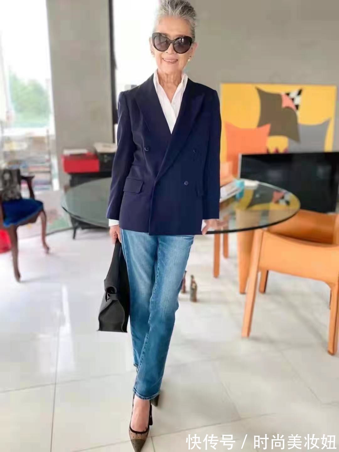 搭配|这是我见过"最会穿"的奶奶,靠穿搭年轻20岁,50+女人该学一学