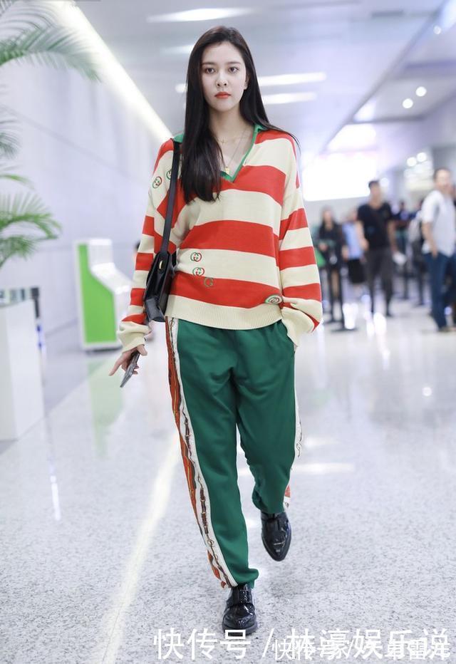 牛仔外套 “阔腿裤”已经过时了!今年大火的“粽子裤”,显高显瘦又时髦