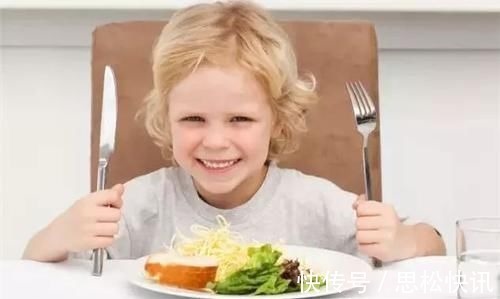 仇视|有些青春期孩子仇视父母,假象背后不为人知的秘密,家长错看孩子