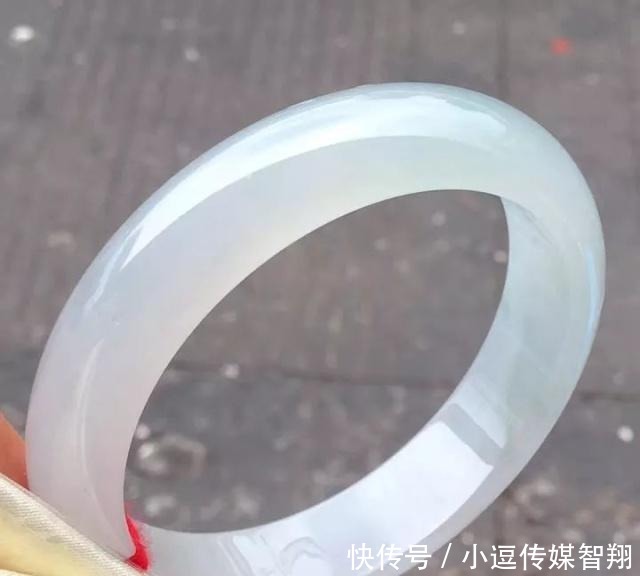 糯冰种|你真的了解糯种翡翠吗?原来,糯种翡翠也有这么多分类!