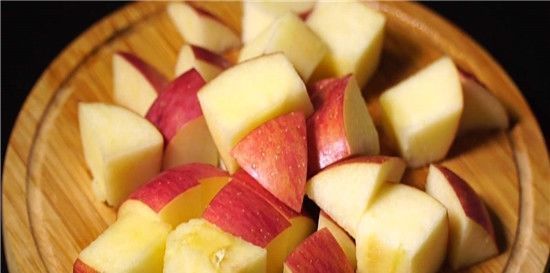 红枣|煮熟的水果胜过药，以下常见水果煮熟吃比药还管用，果断收藏