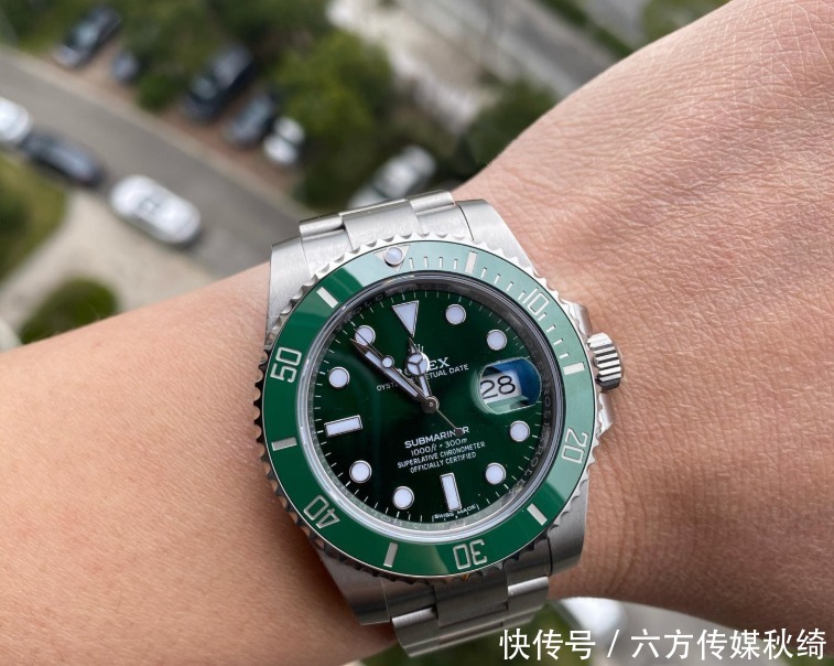 身边朋友都在戴劳力士,我也不能免俗,解毒老绿水鬼