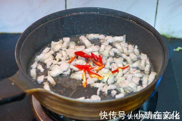 小厨|这个菜貌不惊人，却营养丰富，可惜很多人冷落了它！