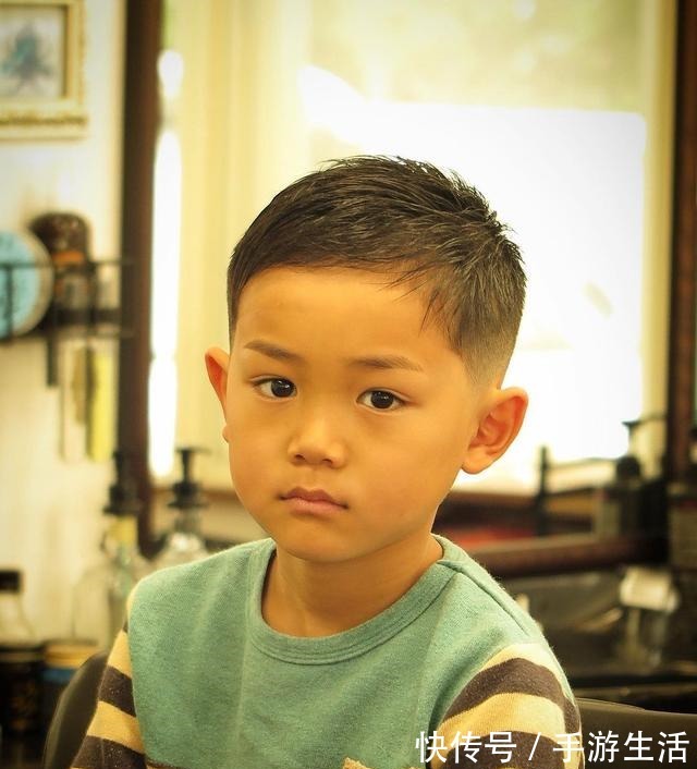 飞机头 3到10岁小男孩发型怎么剪剪完这四种,谁知这么帅!