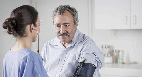 血压|4个“指标”都达标了,说明老人身体很健康,年富力强、老当益壮