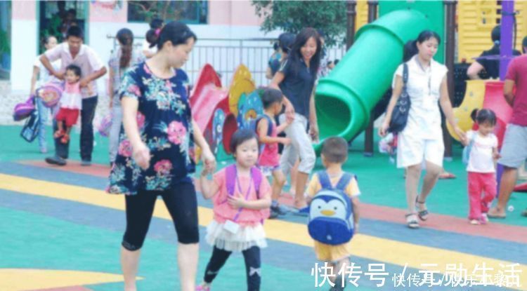 孩子|幼儿园老师感慨:妈妈“爱打扮”跟“不爱打扮”,养出娃层次不同