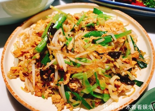 102岁老人，年轻像75岁，长寿秘诀不是多锻炼，而是这3件事