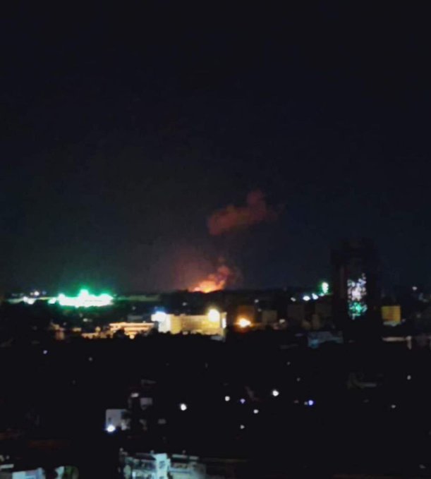 外媒：以色列凌晨空袭叙阿勒颇国际机场，网上传出爆炸视频