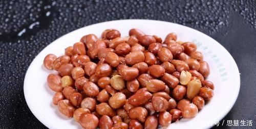 食物|人过中年后，要常吃以下食物，清热利尿，排毒抗衰，改善睡眠