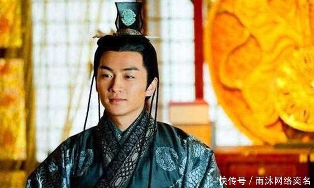 皇帝問丞相,怎麼除掉大將軍,丞相說賞賜他一匹馬就行
