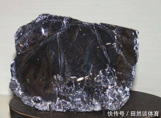 地球危险了中国华山发现大量的紫云，专家上天赐予中国的