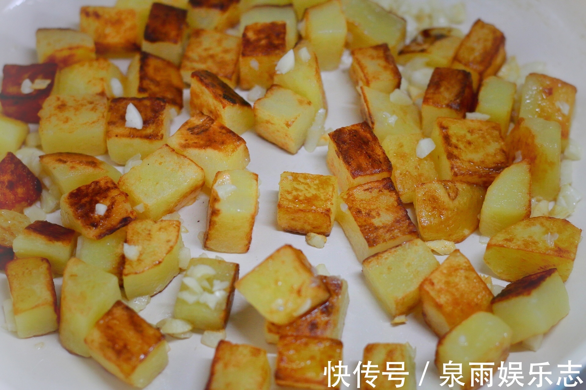 黄油|土豆别总是炒和炖了,教你新做法,超简单,味道却是超级棒