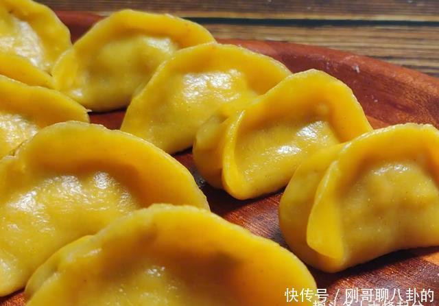 轻体|玉米面百吃不厌的做法,做法简单,美味又健康,很好的轻体美食
