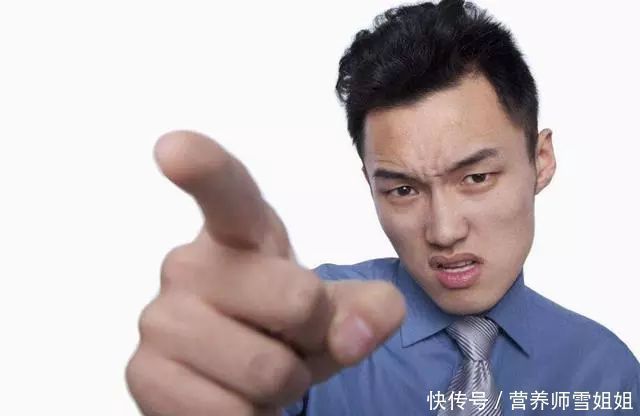 31岁准新娘,突然腹痛,大量出血,未婚夫得知诱因,大骂不要脸