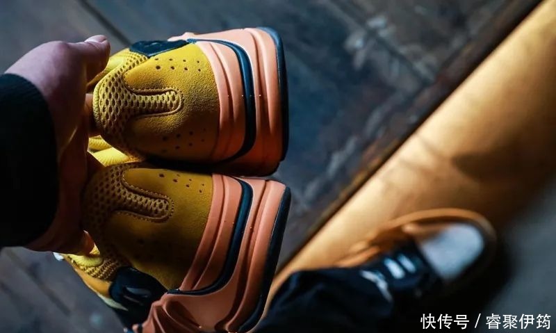上脚效果超吸睛!“太阳”Yeezy 700 就要来了!