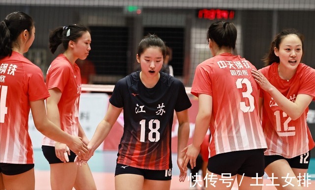天津女排|江苏女排能否复制4年前的天津女排,新浪把旧浪拍在沙滩上?