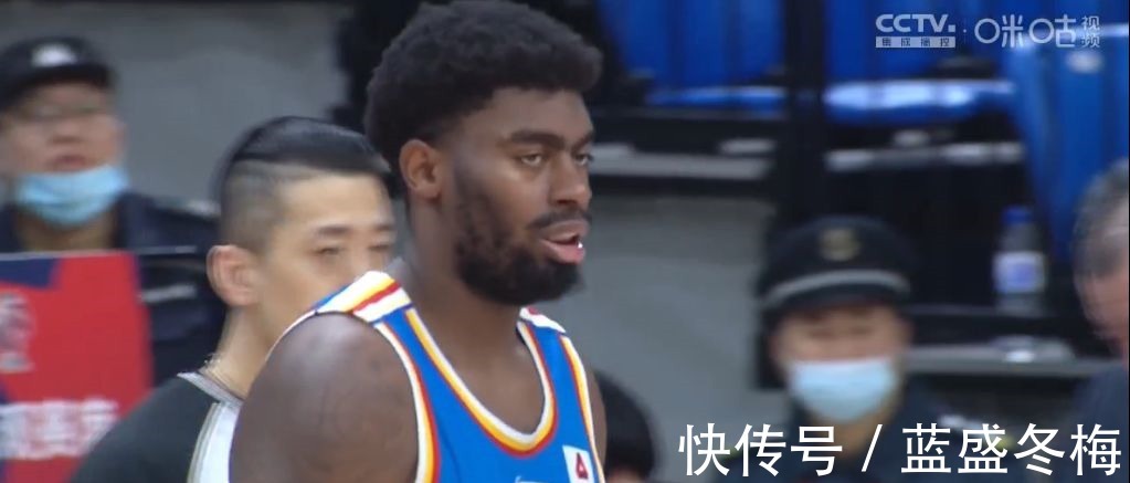 青岛男篮|张骋宇高效砍分,约翰逊砍下大两双,青岛男篮100-80大胜北控队!