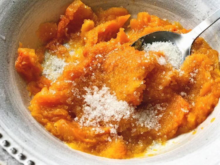 家里来客人就用这道菜来招待，外酥里嫩入口脆爽，做法也很简单